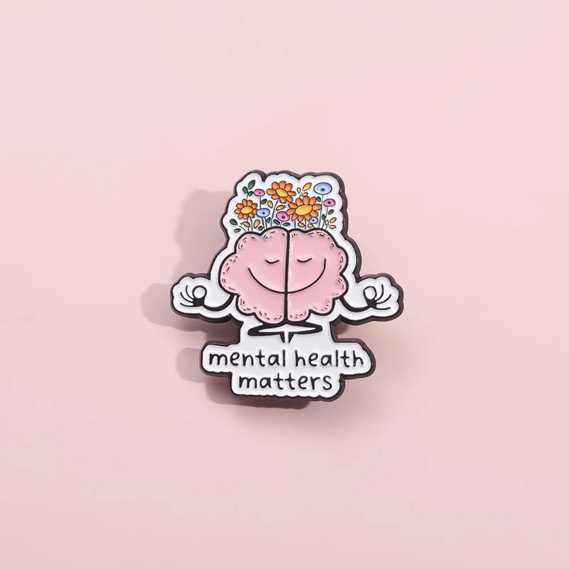 Cute Brain Enamel Pin – Mental Health Aesthetic Brooch for Bags, Jackets & Backpack